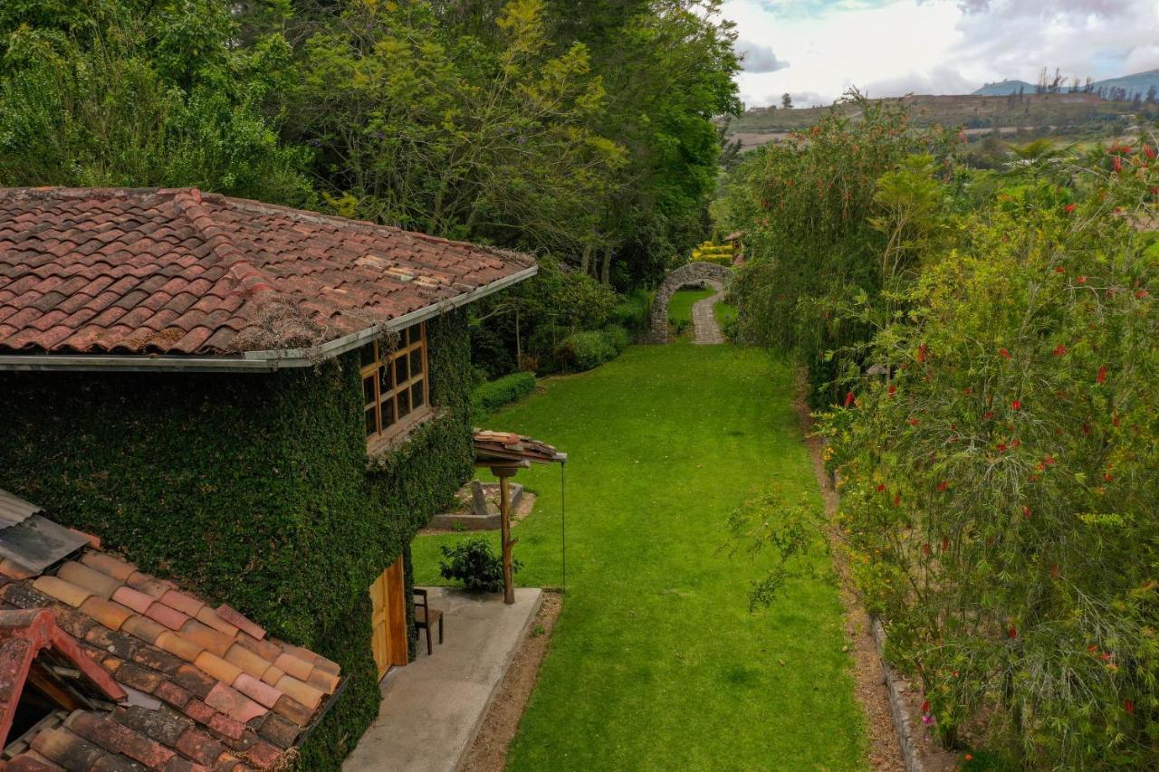 Hosteria Cananvalle Ibarra Extérieur photo