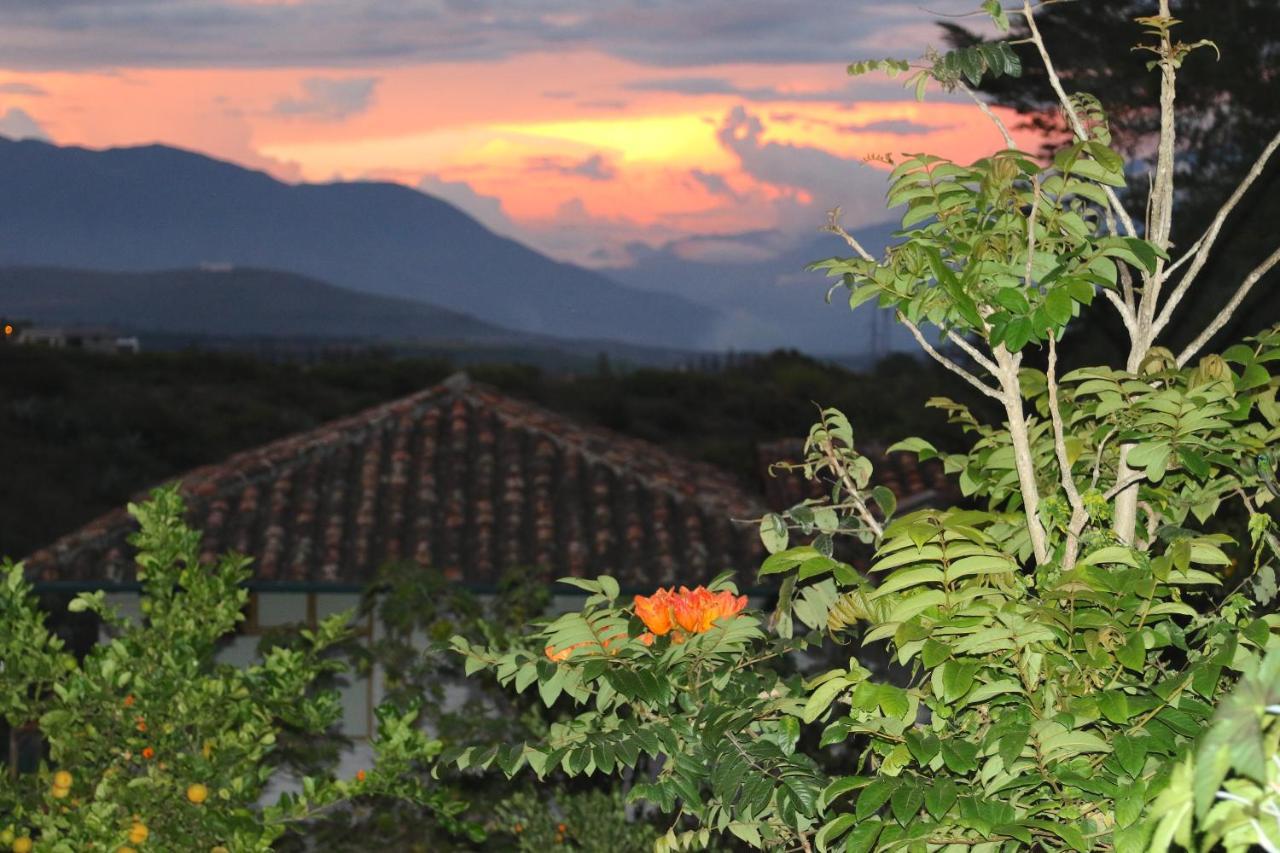 Hosteria Cananvalle Ibarra Extérieur photo
